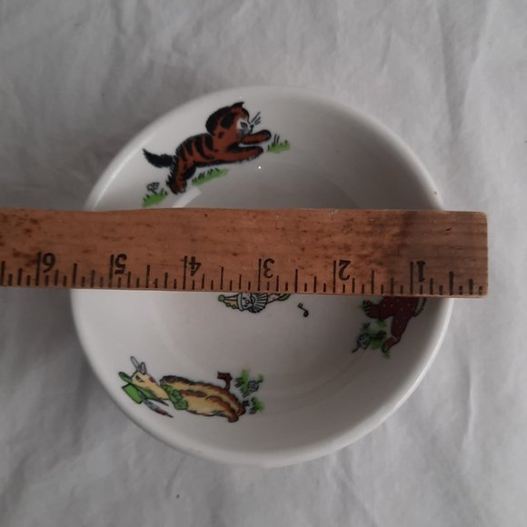 RARE FIND 4-piece set Mayer China - Toyland Pattern - 2 plates, bowl, cup - Picture 8 of 16